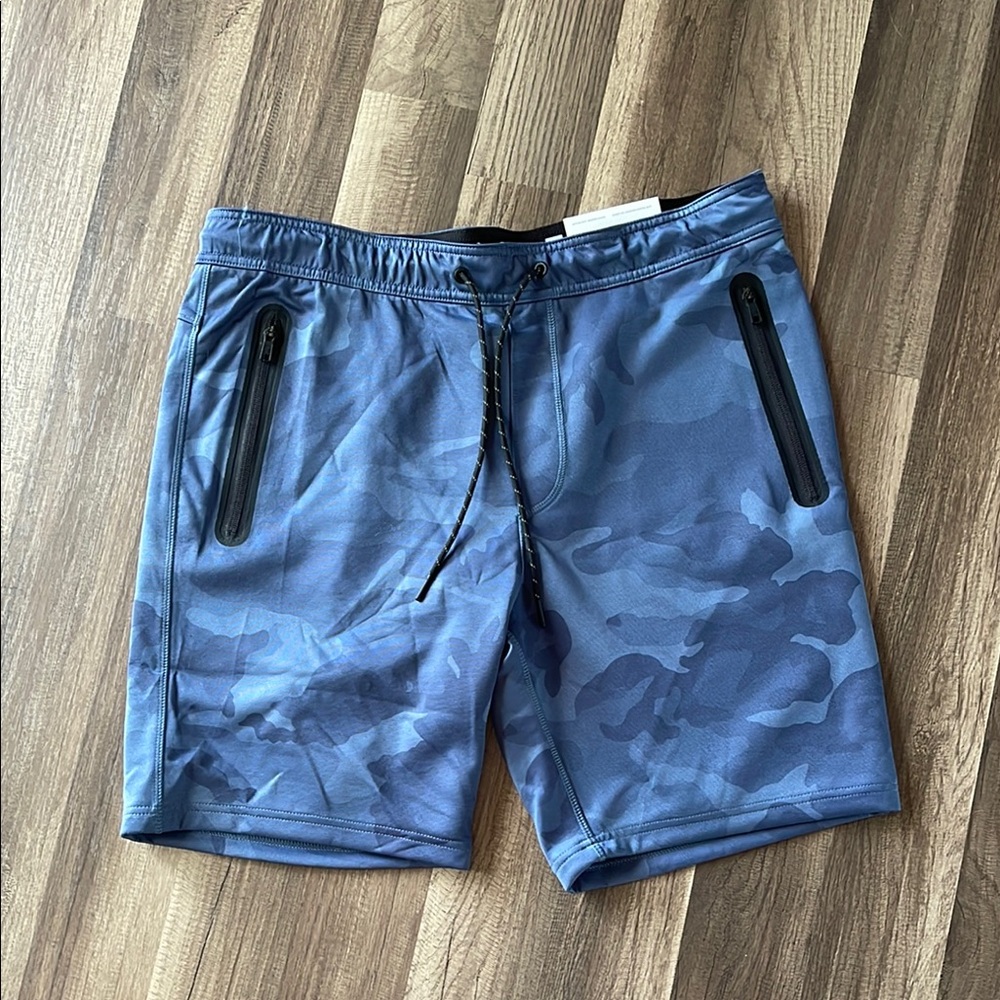 Blue Camo American Eagle Athletic Shorts size large